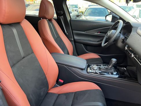 Used 2024 MAZDA CX-30 Carbon image 2