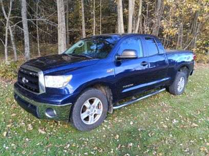 Used 2010 Toyota Tundra 4x4 Double Cab w/ SR5 Pkg