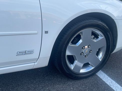 Used 2006 Chevrolet Impala SS w/ Convenience Package FWD image 2