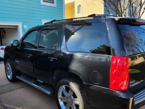 Used 2011 GMC Yukon SLT image 8