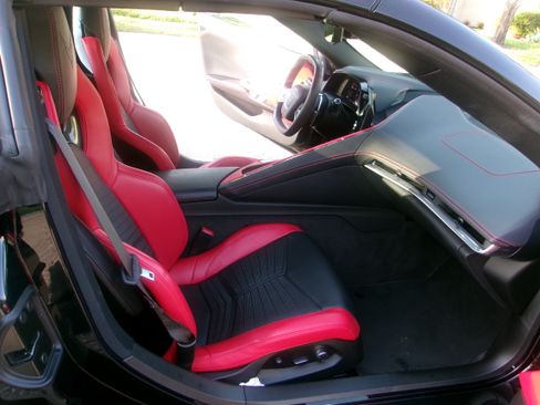 Used 2023 Chevrolet Corvette Stingray Preferred Conv w/ Chrome Exterior Badge Package image 2