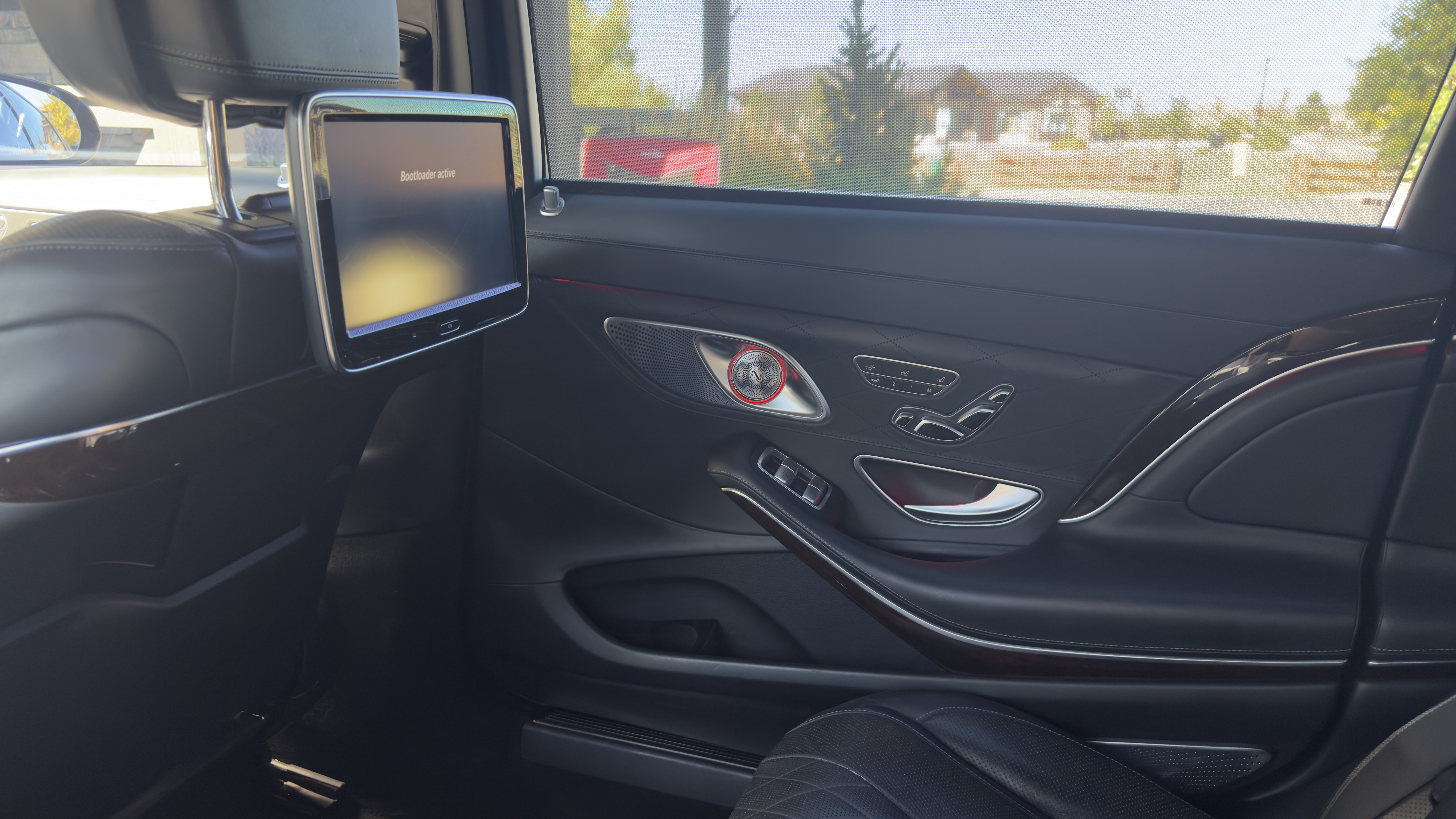 Used 2016 Mercedes-Benz Maybach S 600 image 29