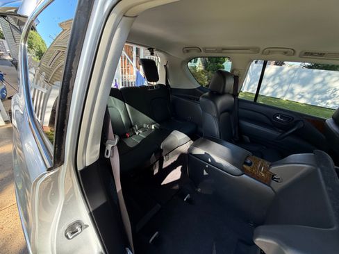 Used 2018 INFINITI QX80 4WD w/ Driver Assistance Package image 22