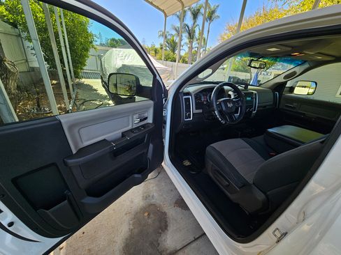 Used 2012 RAM 1500 Classic SLT image 12