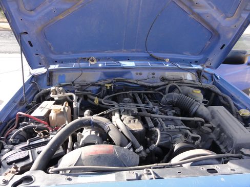 Used 1997 Jeep Cherokee Sport image 21