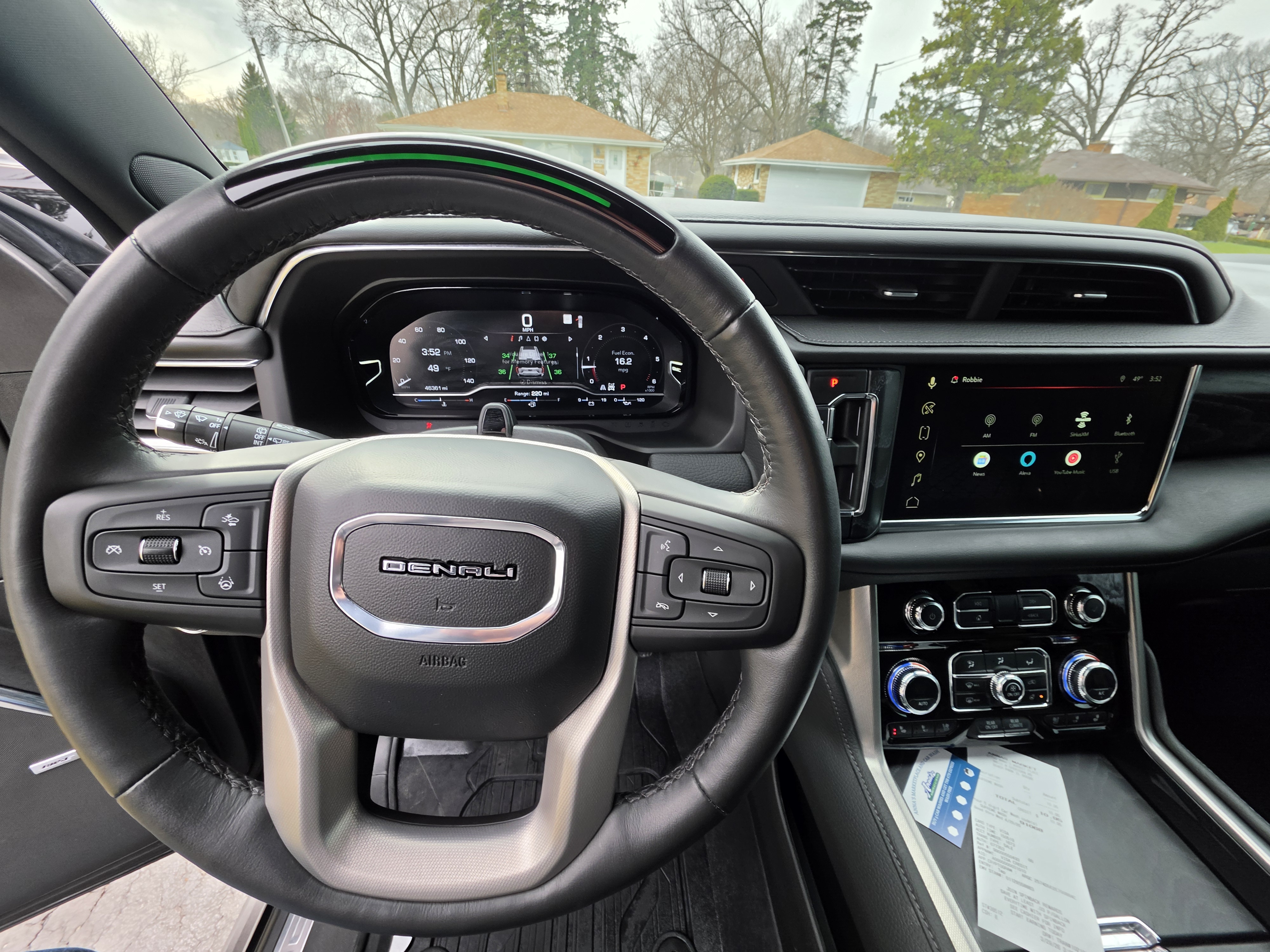 Used 2023 GMC Yukon Denali w/ Denali Reserve Package AWD/4WD image 11