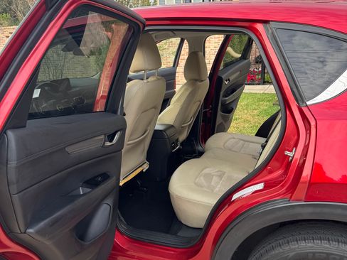 Used 2019 MAZDA CX-5 Touring image 9