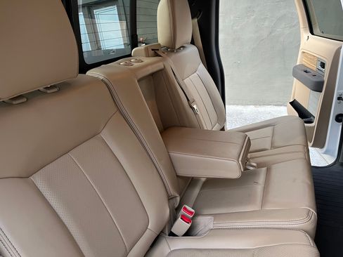 Used 2011 Ford F150 Lariat image 20