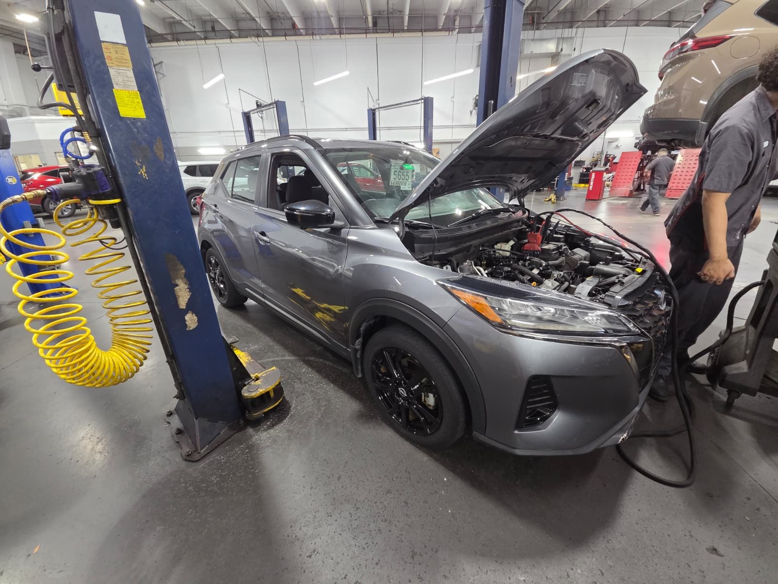 Used 2023 Nissan Kicks SR FWD image 12
