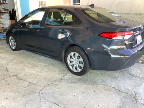 Used 2023 Toyota Corolla LE image 2