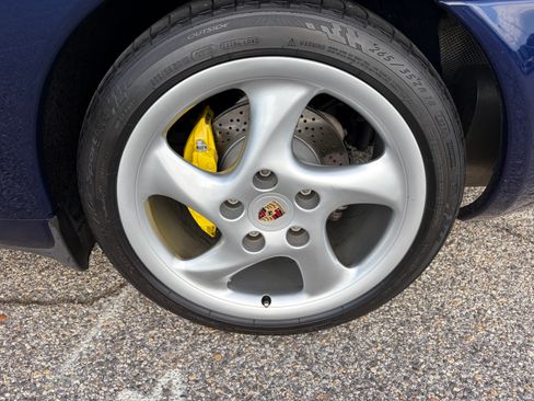 Used 2001 Porsche 911 Carrera RWD image 11