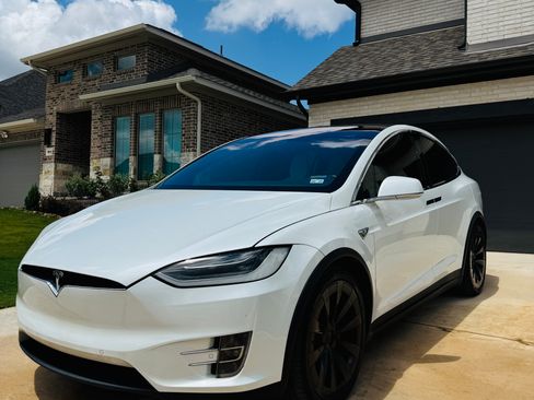 Used 2019 Tesla Model X Performance AWD/4WD image 12