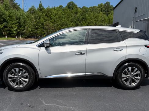 Used 2018 Nissan Murano S AWD/4WD image 4