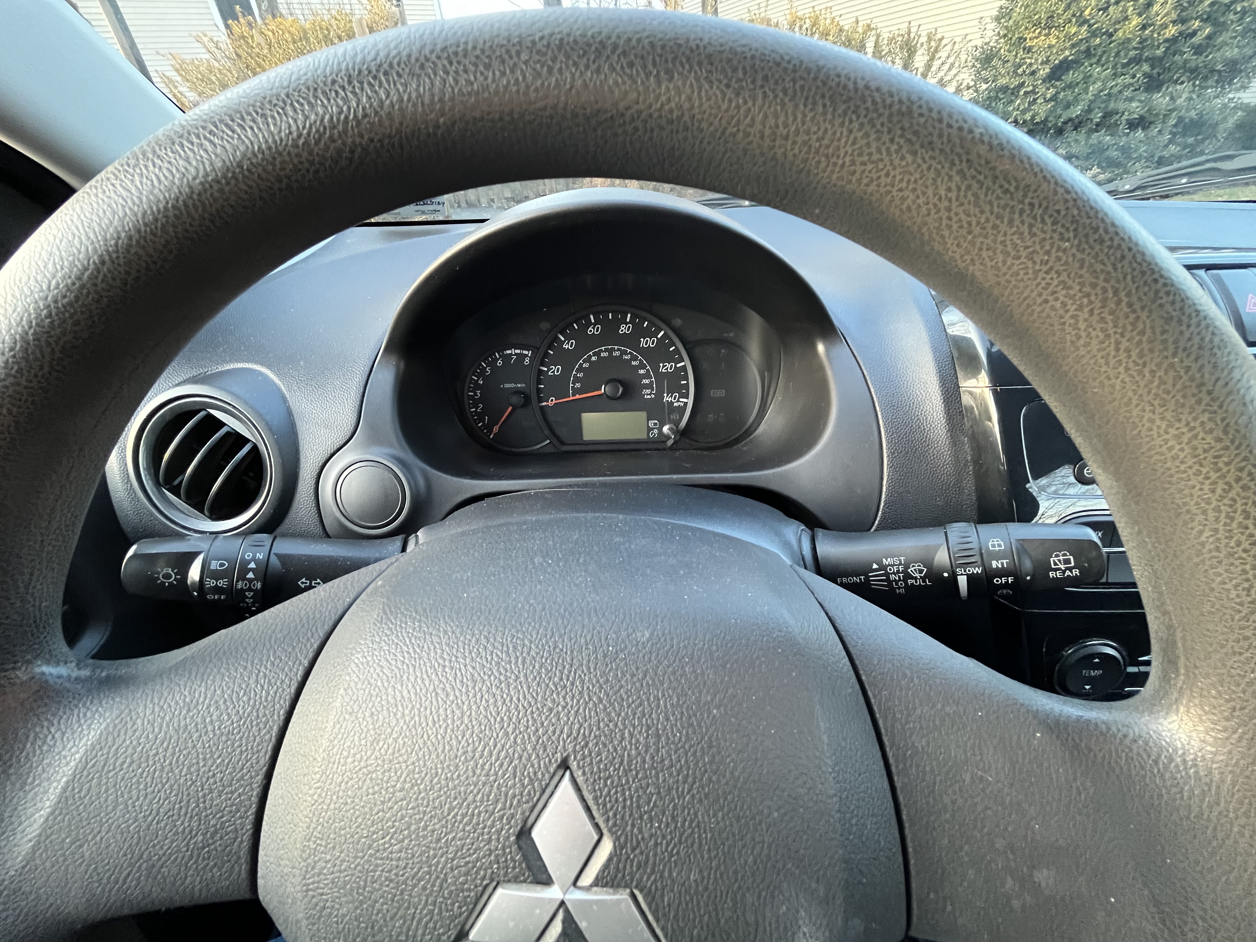 Used 2015 Mitsubishi Mirage DE FWD image 12