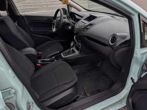 Used 2017 Ford Fiesta SE image 10