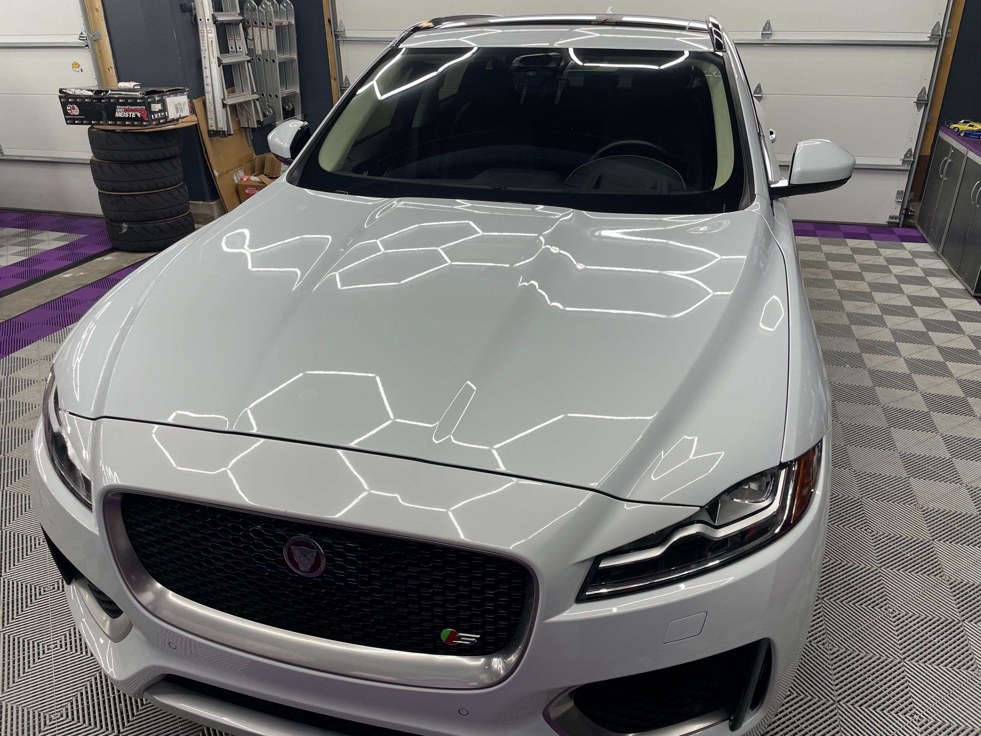 Used 2019 Jaguar F-PACE S AWD/4WD image 4
