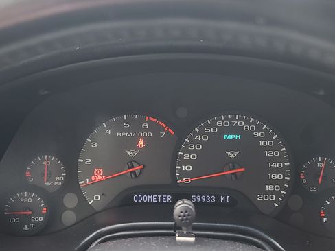 Used 1997 Chevrolet Corvette Coupe w/ Memory Pkg image 12