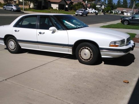 Used 1995 Buick Le Sabre Limited FWD image 1