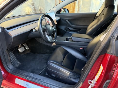 Used 2018 Tesla Model 3 Long Range image 16