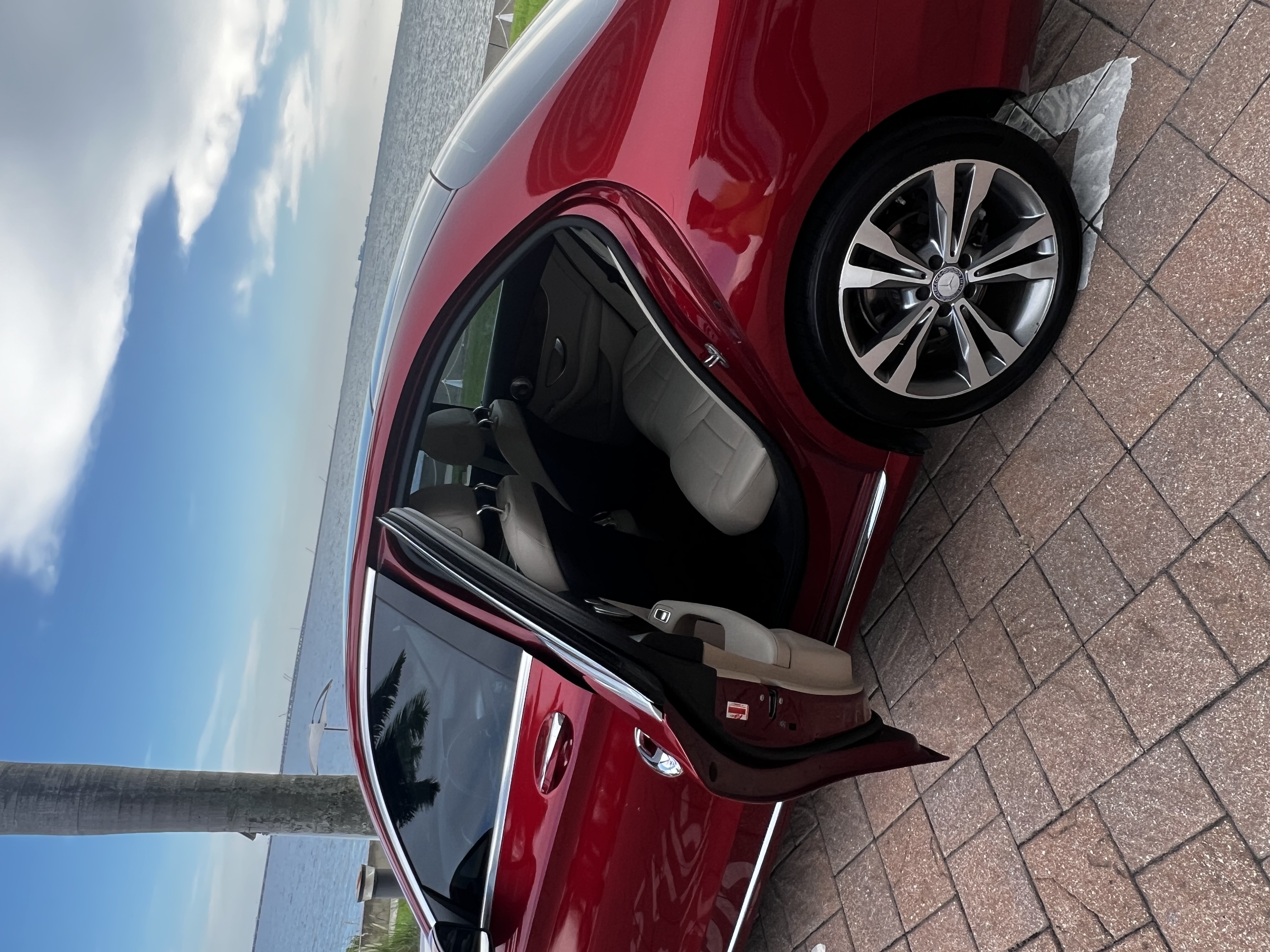 Used 2017 Mercedes-Benz C 300 Sedan w/ Parking Assist Package image 5