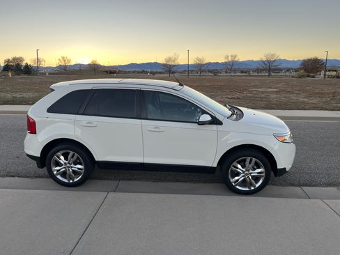 Used 2012 Ford Edge SEL image 17