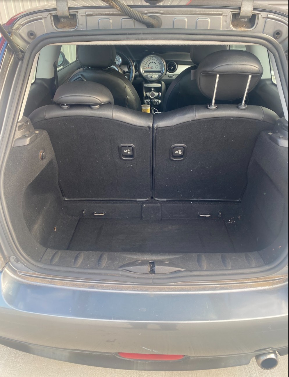 Used 2010 MINI Cooper Hardtop FWD image 4