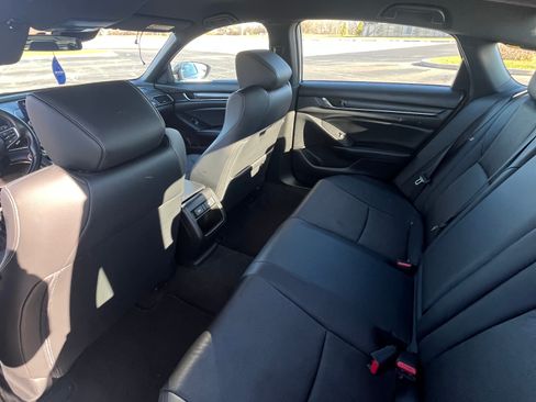 Used 2021 Honda Accord Sport image 9