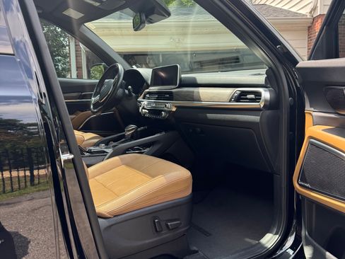 Used 2022 Kia Telluride SX w/ Nightfall Edition Package AWD/4WD image 13