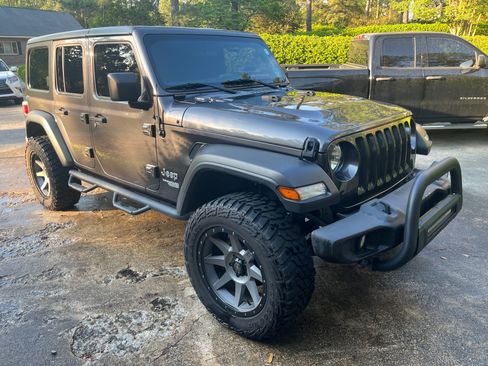 Used 2021 Jeep Wrangler Unlimited Sport image 1