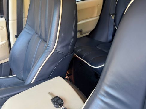 Used 2006 Land Rover Range Rover HSE AWD/4WD image 16