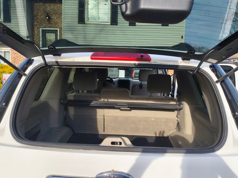 Used 2007 Ford Explorer XLT image 11