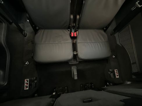 Used 2013 Land Rover LR4 HSE LUX AWD/4WD image 19