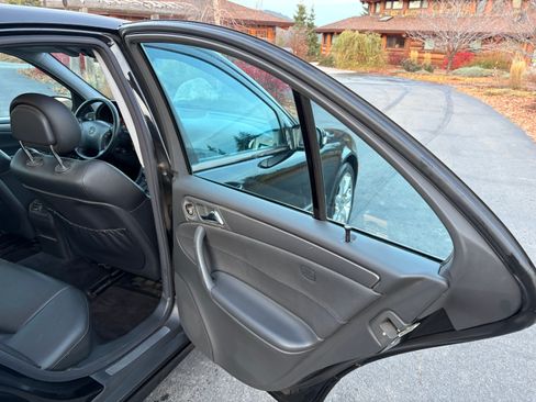 Used 2003 Mercedes-Benz C 230 Sedan image 9