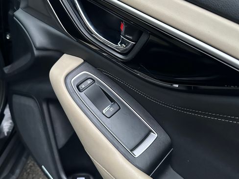 Used 2020 Subaru Outback Limited image 8