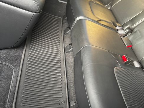 Used 2013 INFINITI QX56 4WD w/ Deluxe Touring Pkg image 28