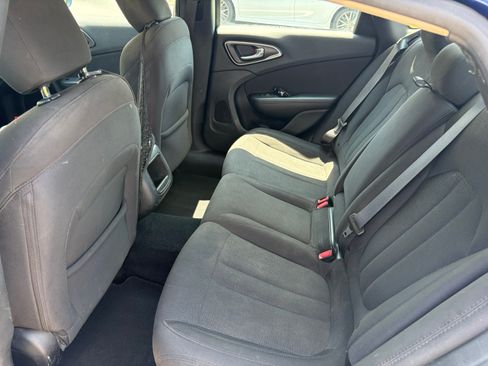 Used 2016 Chrysler 200 Limited FWD image 12
