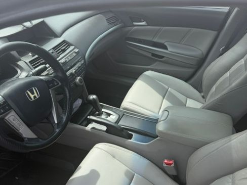 Used 2010 Honda Accord EX-L image 5