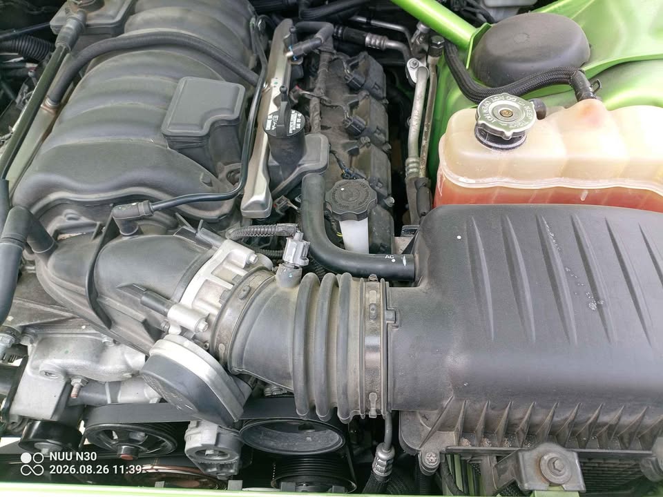 Used 2011 Dodge Challenger SRT8 w/ Green w/Envy Group RWD image 13