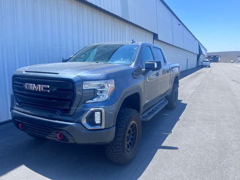 Used 2021 GMC Sierra 1500 AT4 image 2
