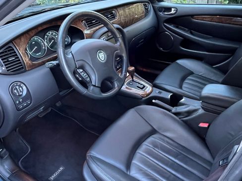 Used 2002 Jaguar X-TYPE 2.5 AWD/4WD image 9