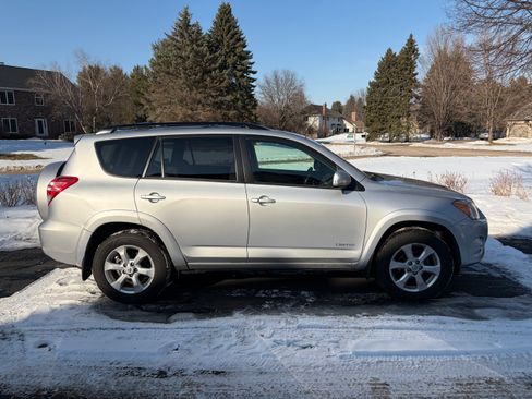 Used 2010 Toyota RAV4 Limited image 8