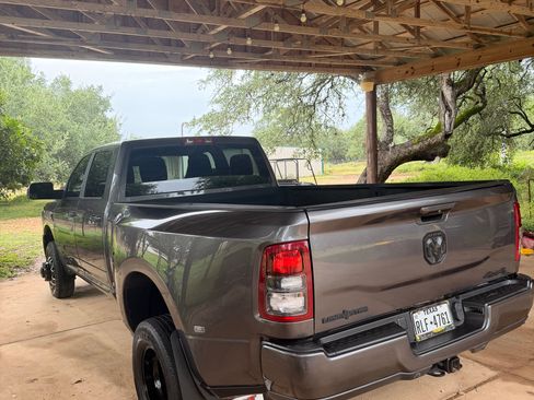 Used 2022 RAM 3500 Lone Star w/ Night Edition AWD/4WD image 2