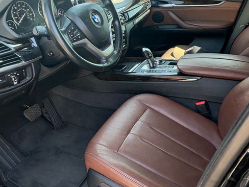 Used 2016 BMW X5 xDrive40e image 11