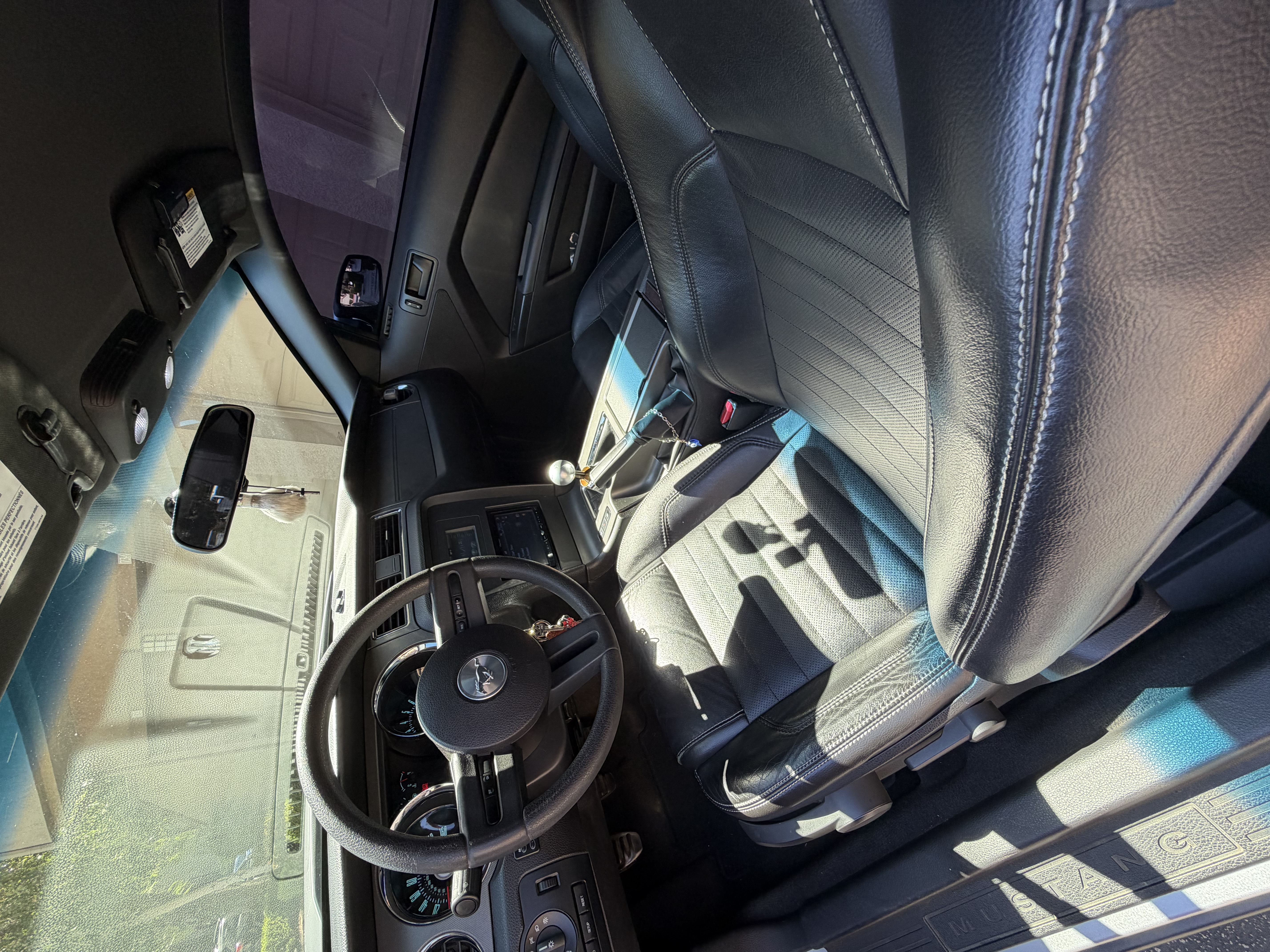 Used 2012 Ford Mustang GT RWD image 11