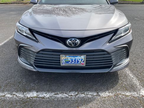 Used 2022 Toyota Camry LE w/ Cold Weather Package FWD image 9