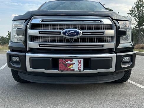 Used 2015 Ford F150 Platinum w/ Equipment Group 701A Luxury image 14