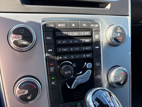 Used 2018 Volvo S60 T5 Dynamic w/ Protection Package image 30