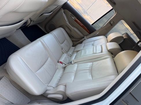 Used 2004 Lexus GX 470 470 Sport Utility 4D image 5