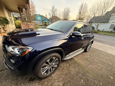 Used 2021 Mercedes-Benz GLE 350 4MATIC image 4