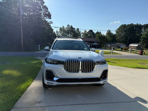 Used 2019 BMW X7 xDrive50i w/ Premium Package AWD/4WD image 15
